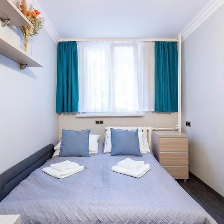 Apartmán 3 Bedrooms Comfy Flat Celarowska