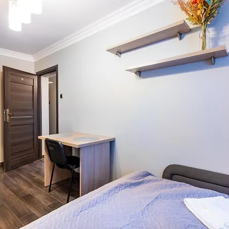 3 Bedrooms Comfy Flat Celarowska *