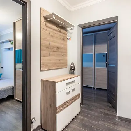 Apartmán 3 Bedrooms Comfy Flat Celarowska